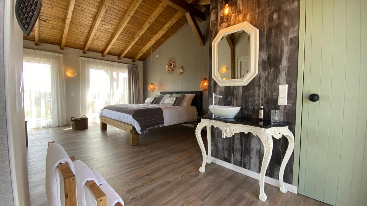 Sussurros Do Monte Bed & Breakfast Aljezur Exterior foto